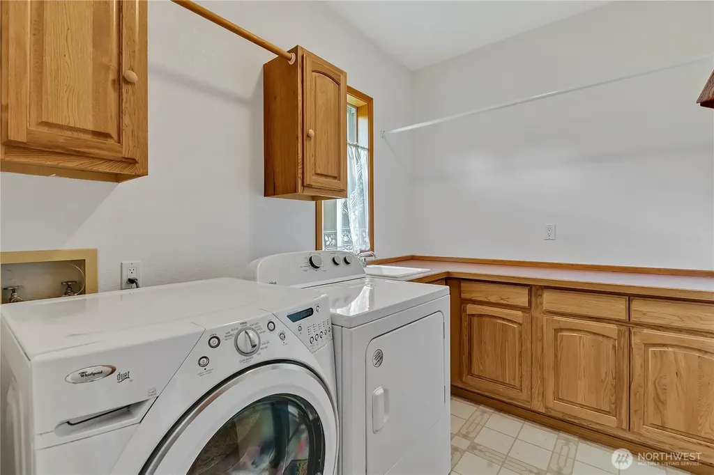 6725 Mirror Court SE Olympia WA 98513