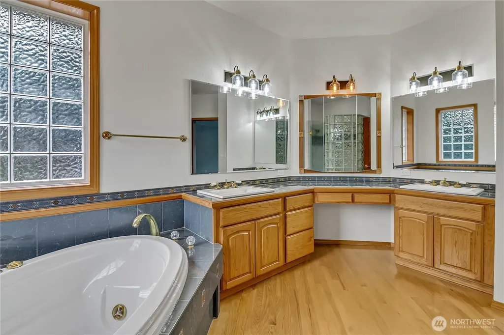 6725 Mirror Court SE Olympia WA 98513