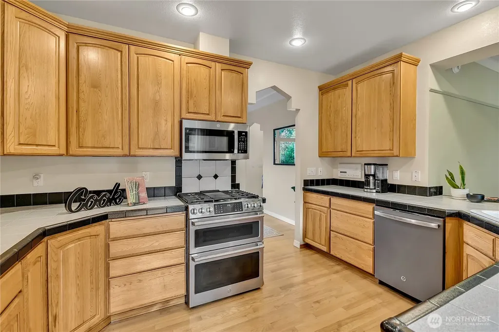 6725 Mirror Court SE Olympia WA 98513