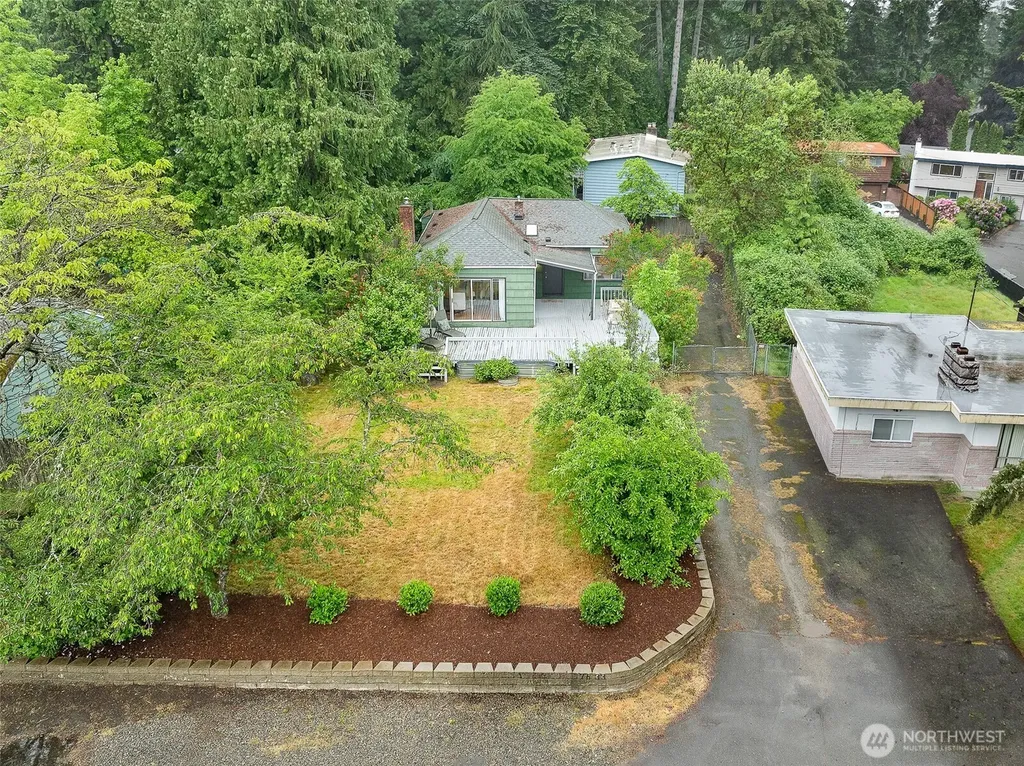 17633 10th Avenue NE Shoreline WA 98155
