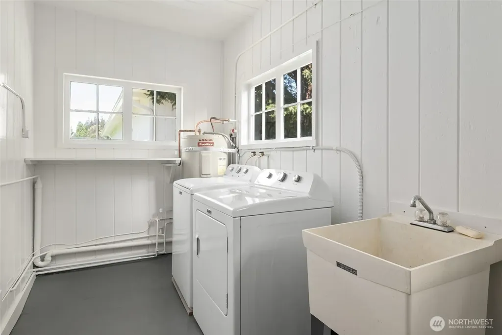 5392 Shore Meadow Road Freeland WA 98249