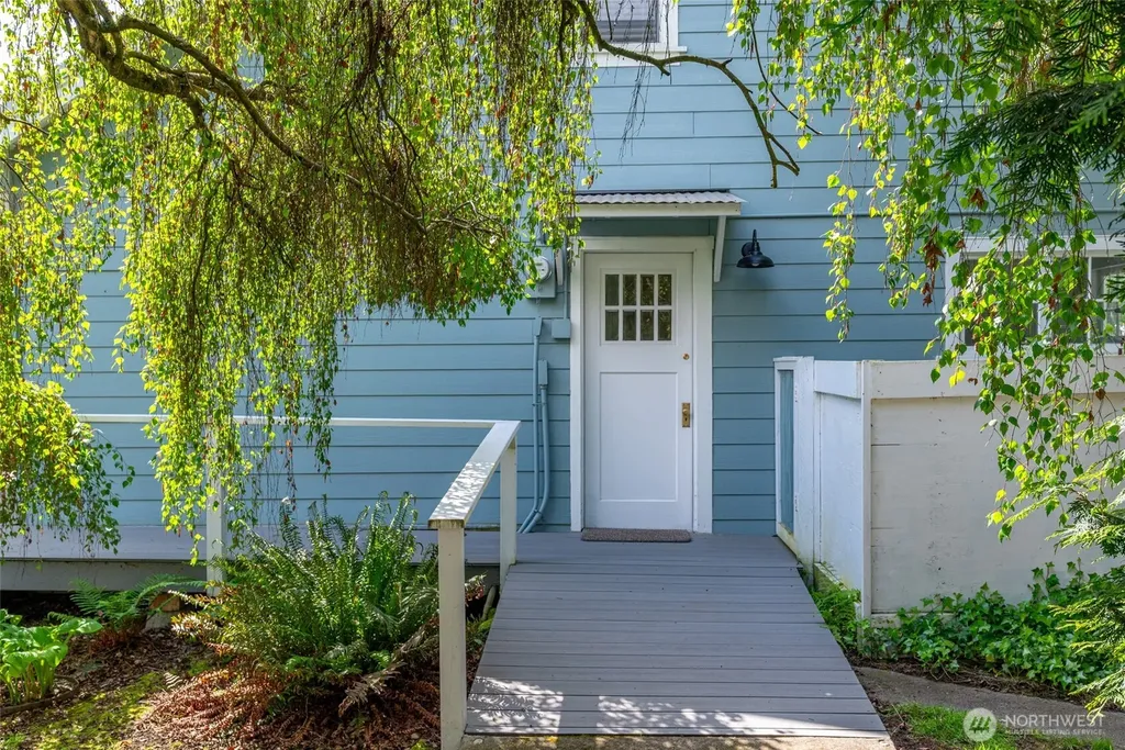 5392 Shore Meadow Road Freeland WA 98249