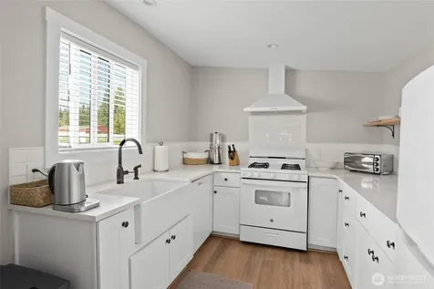 5392 Shore Meadow Road Freeland WA 98249