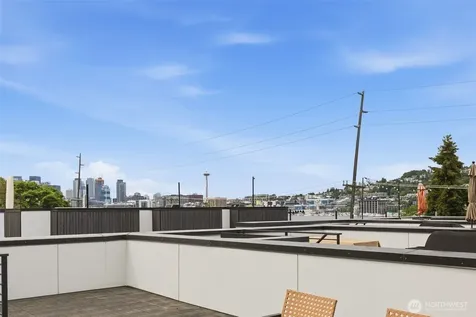 69 E Lynn Street Seattle WA 98102