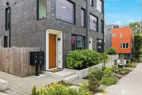 69 E Lynn Street Seattle WA 98102