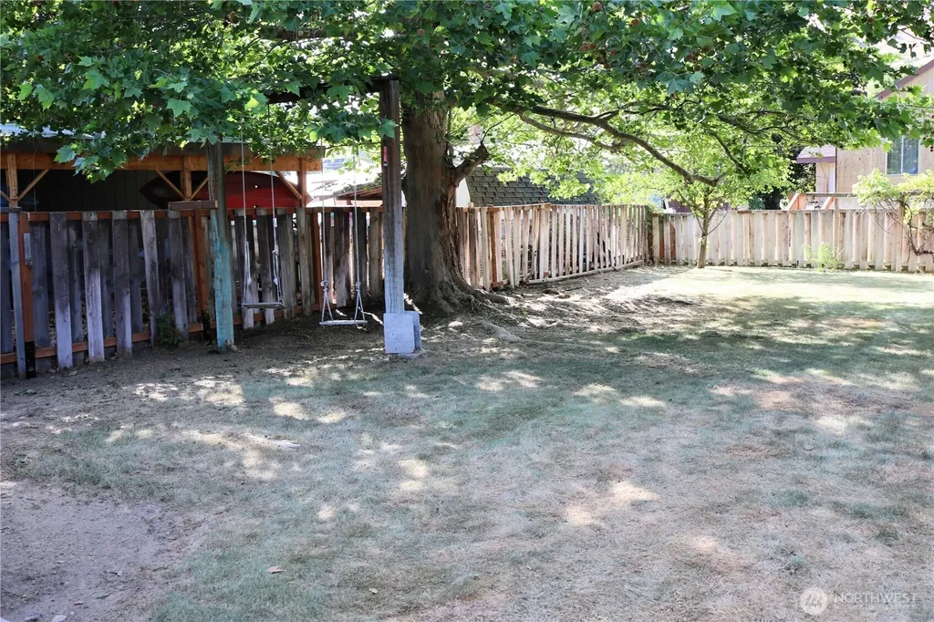 135 Eveline Street Pateros WA 98841
