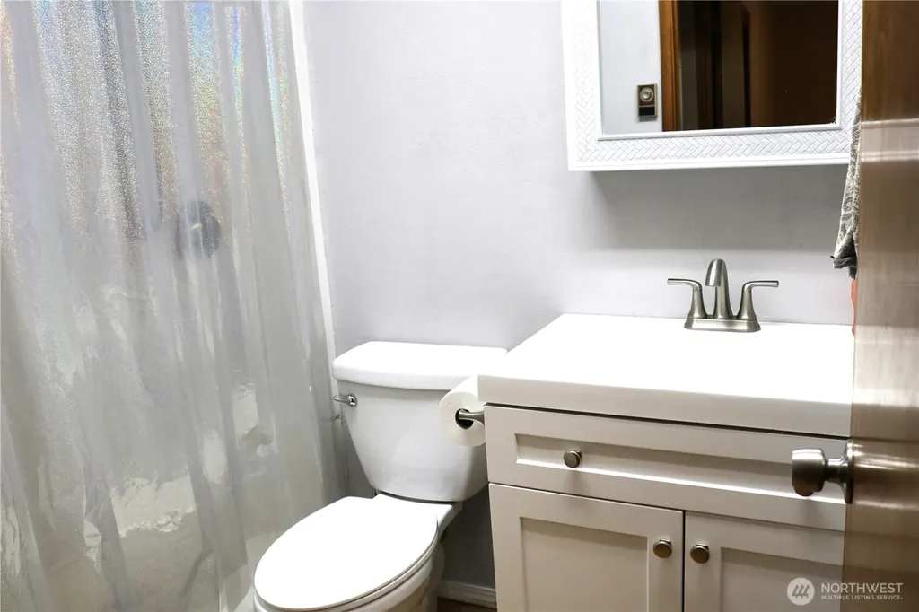135 Eveline Street Pateros WA 98841