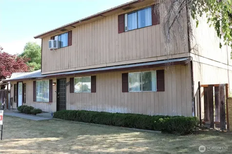 135 Eveline Street Pateros WA 98841