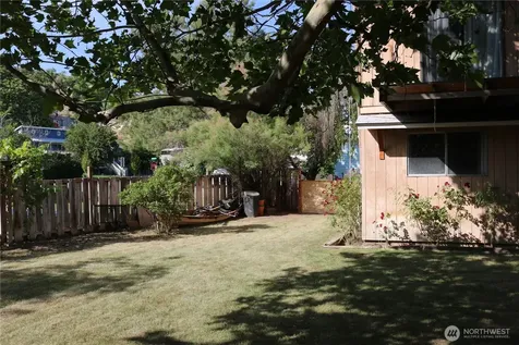 135 Eveline Street Pateros WA 98841