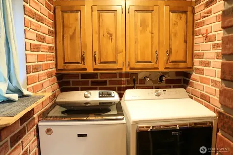 135 Eveline Street Pateros WA 98841