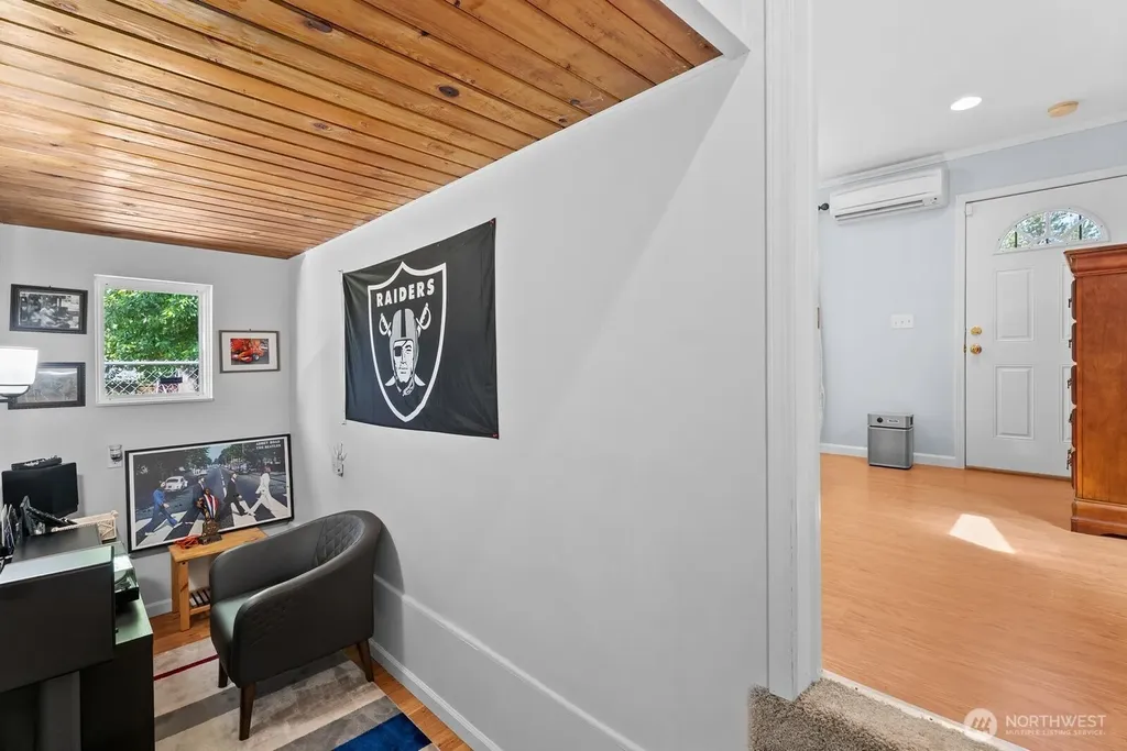 4240 S Rose Street Seattle WA 98118