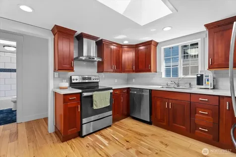 4240 S Rose Street Seattle WA 98118