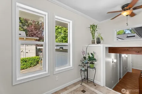 4240 S Rose Street Seattle WA 98118
