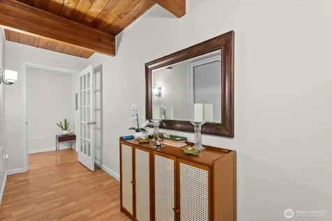 4240 S Rose Street Seattle WA 98118
