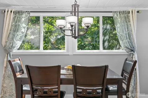4240 S Rose Street Seattle WA 98118
