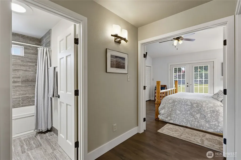 9156 Old Olympic Highway Sequim WA 98382