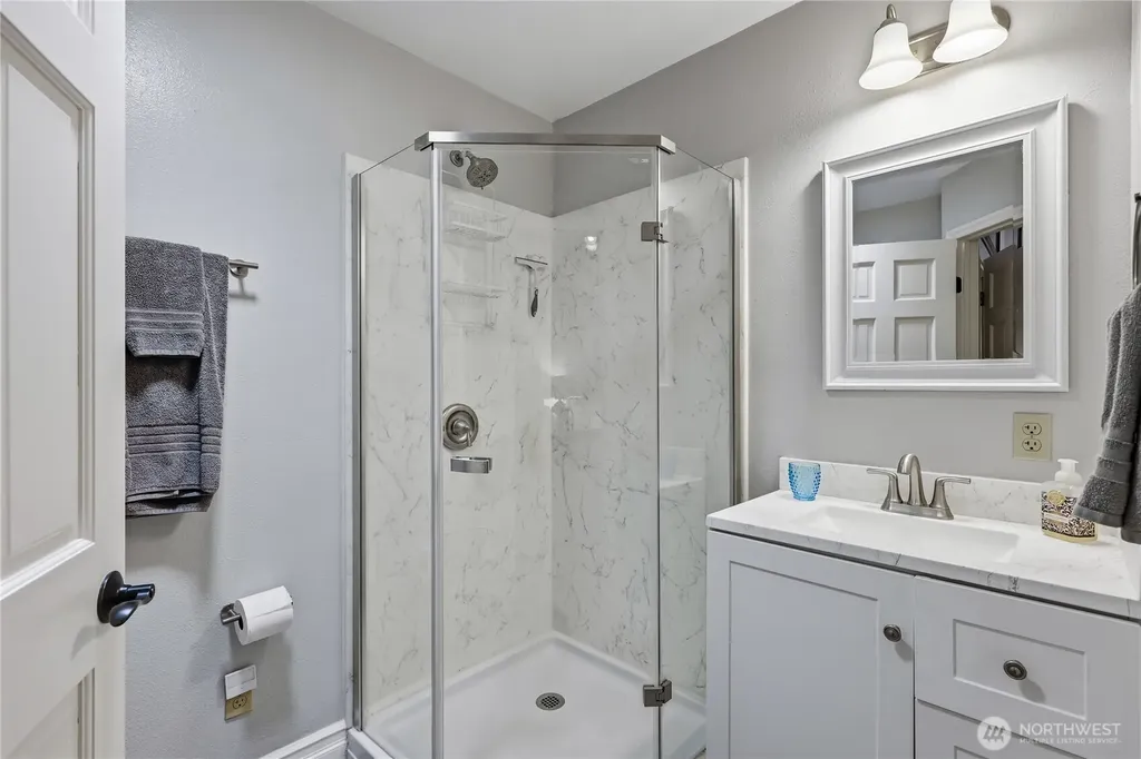 9156 Old Olympic Highway Sequim WA 98382