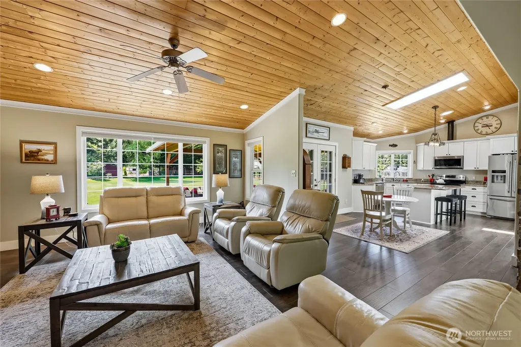 9156 Old Olympic Highway Sequim WA 98382