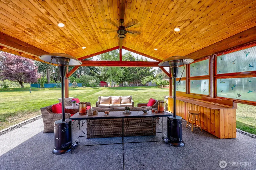 9156 Old Olympic Highway Sequim WA 98382