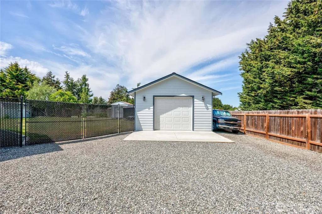 9156 Old Olympic Highway Sequim WA 98382