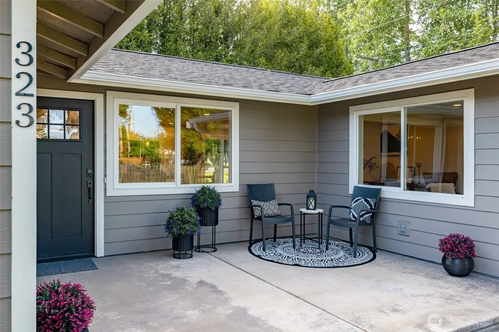 323 W King Tut Road Bellingham WA 98226