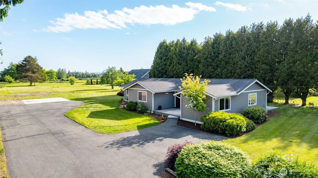 323 W King Tut Road Bellingham WA 98226