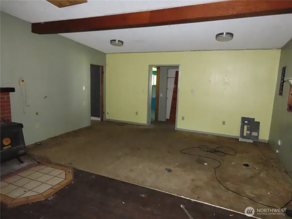 1047 Pine Street Grayland WA 98547
