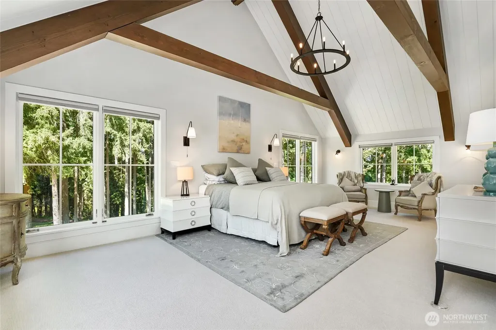 14140 184th Avenue NE Woodinville WA 98072