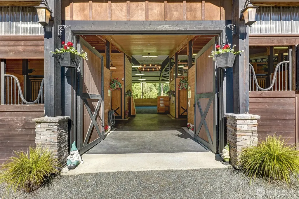 14140 184th Avenue NE Woodinville WA 98072
