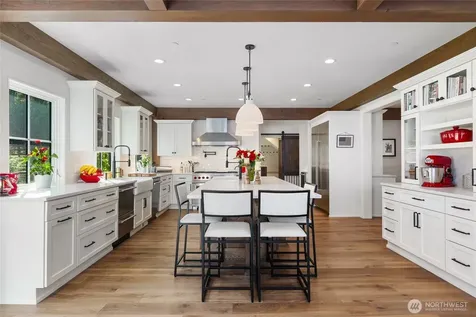 14140 184th Avenue NE Woodinville WA 98072