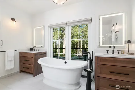 14140 184th Avenue NE Woodinville WA 98072