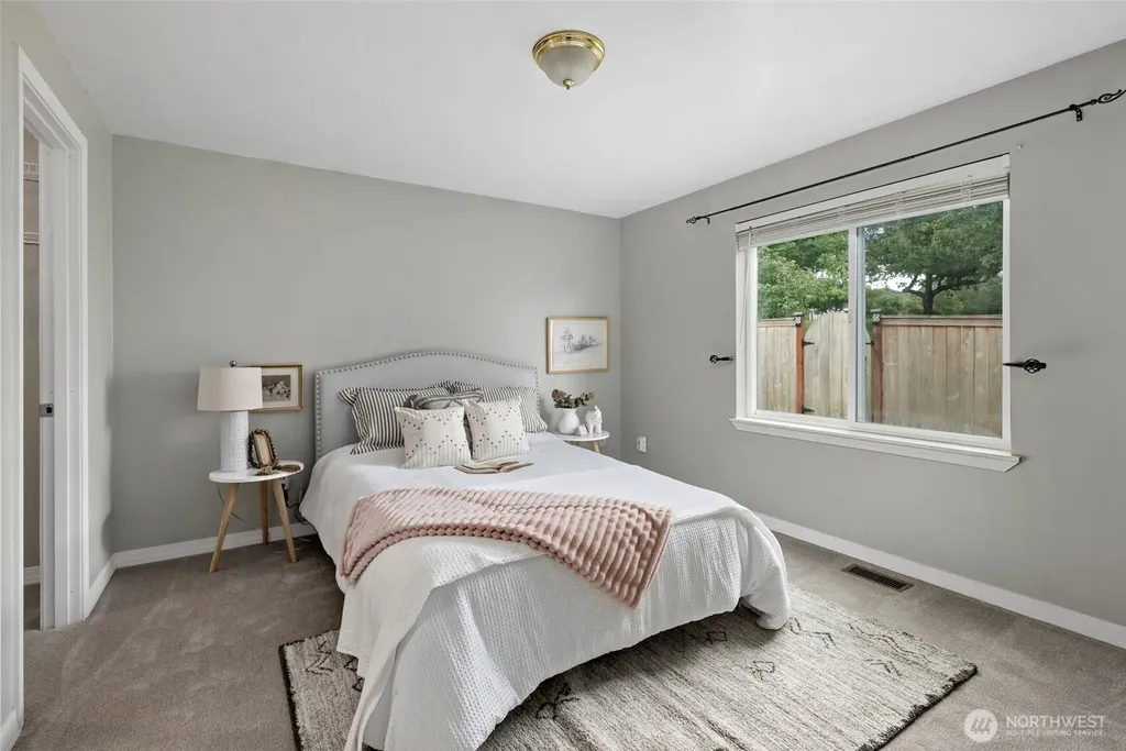 8126 Valley View Drive Arlington WA 98223