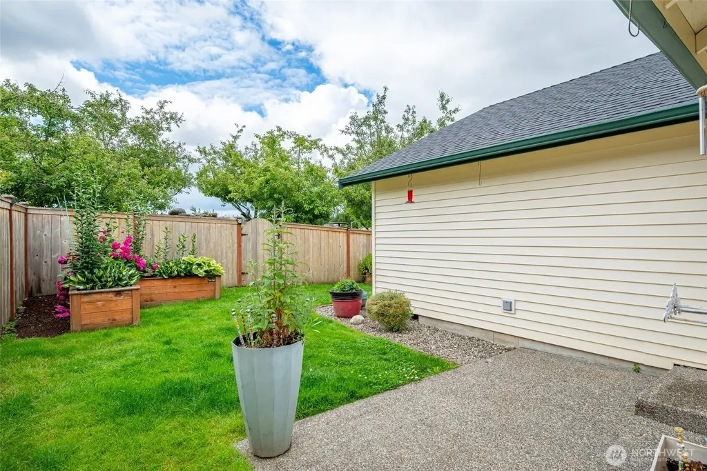 8126 Valley View Drive Arlington WA 98223