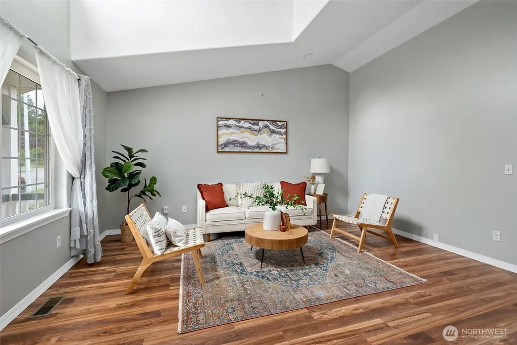 8126 Valley View Drive Arlington WA 98223