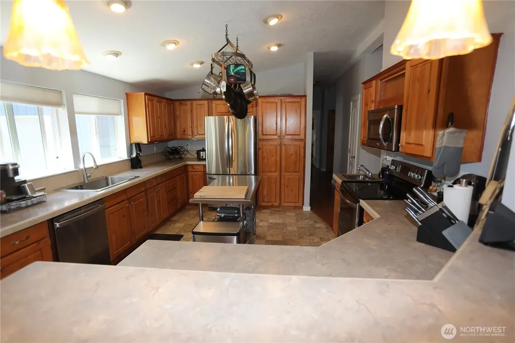 1408 275th Place Ocean Park WA 98640