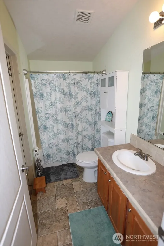 1408 275th Place Ocean Park WA 98640