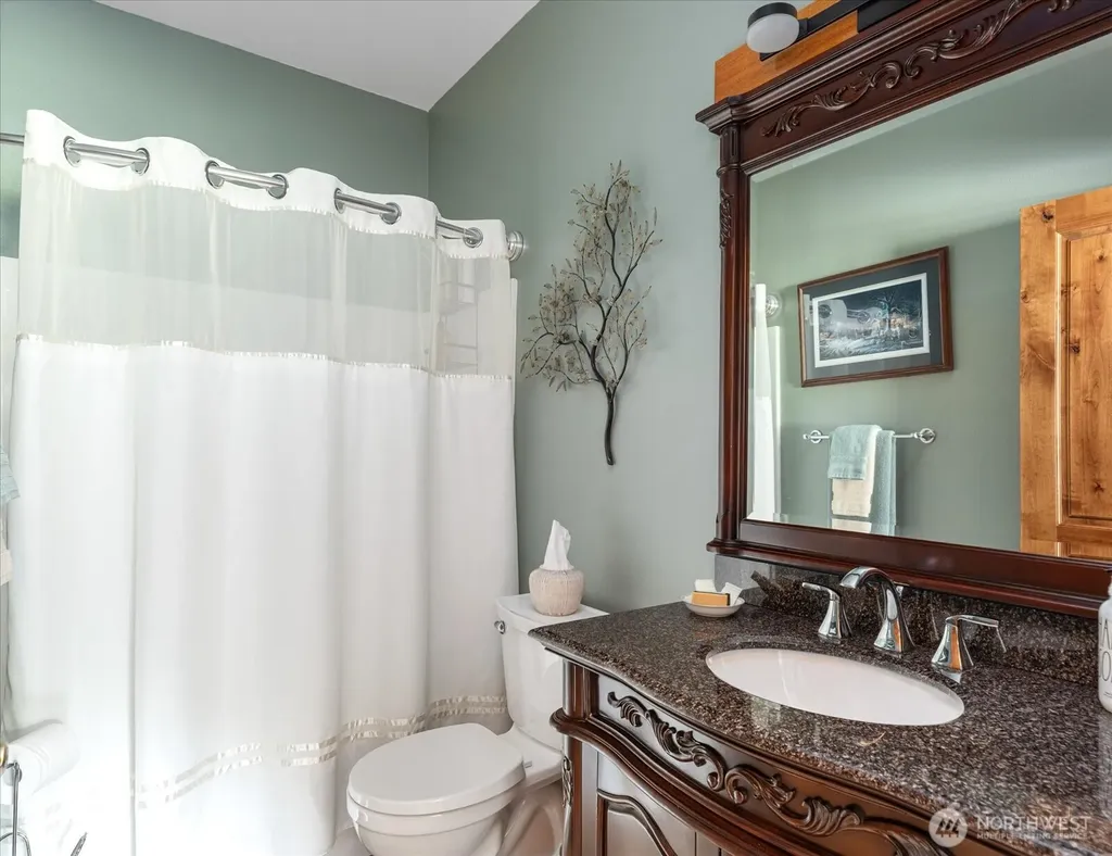 4764 Black Walnut Terrace Clinton WA 98236