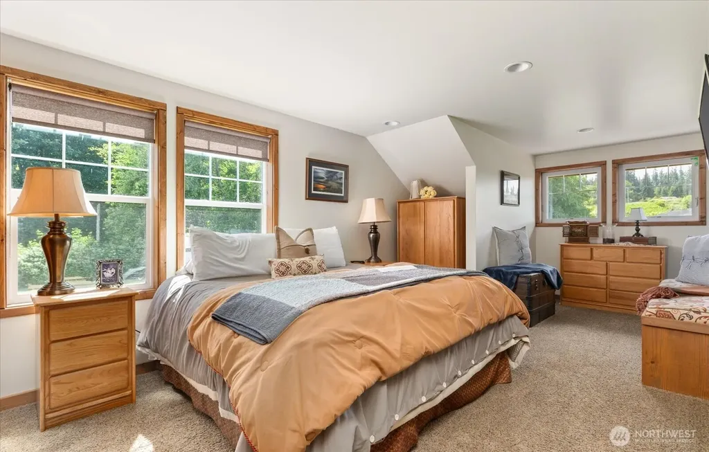 4764 Black Walnut Terrace Clinton WA 98236