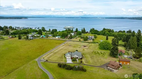 4764 Black Walnut Terrace Clinton WA 98236