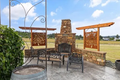4764 Black Walnut Terrace Clinton WA 98236