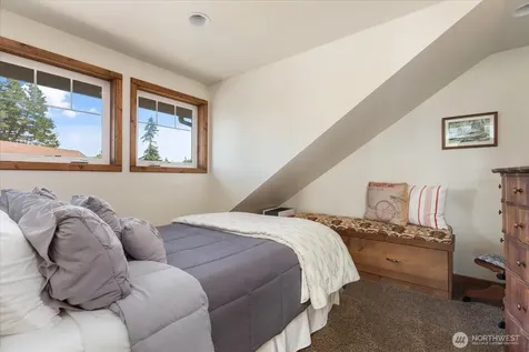 4764 Black Walnut Terrace Clinton WA 98236