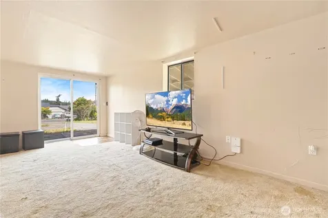 310 Scotland Drive Camano Island WA 98282