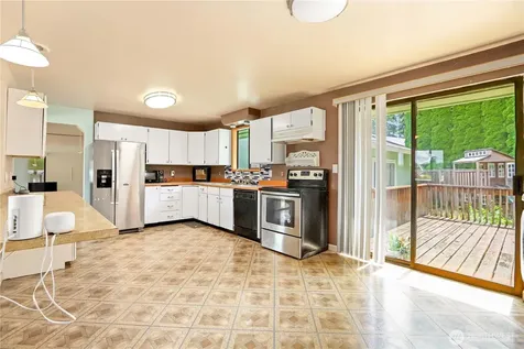 310 Scotland Drive Camano Island WA 98282