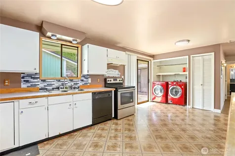 310 Scotland Drive Camano Island WA 98282