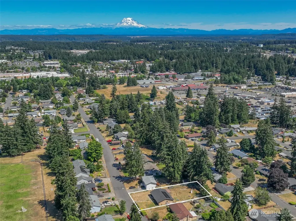 7609 13th Avenue NE Olympia WA 98516