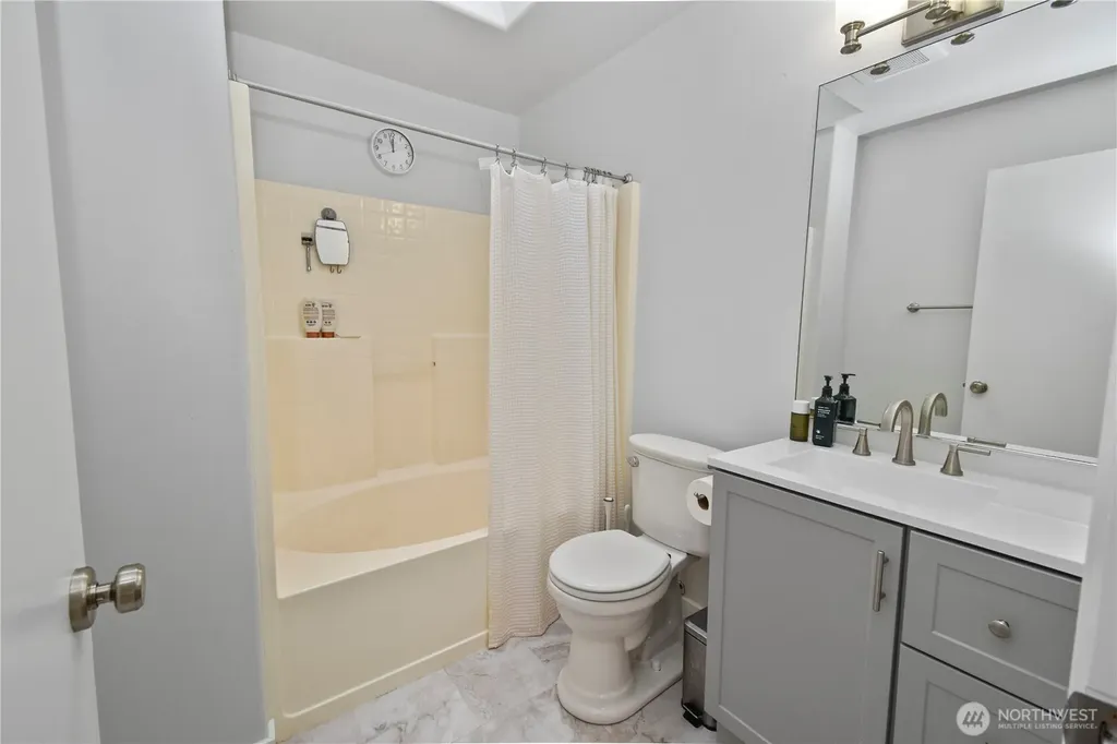 373 Rainbow Drive Sedro Woolley WA 98284