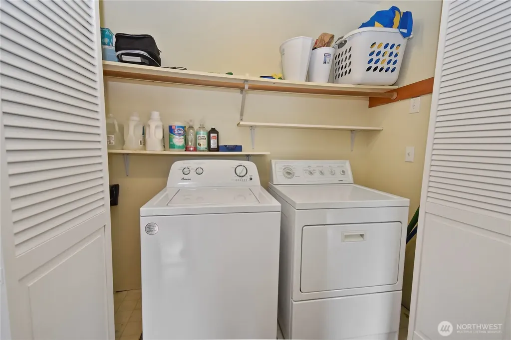 373 Rainbow Drive Sedro Woolley WA 98284