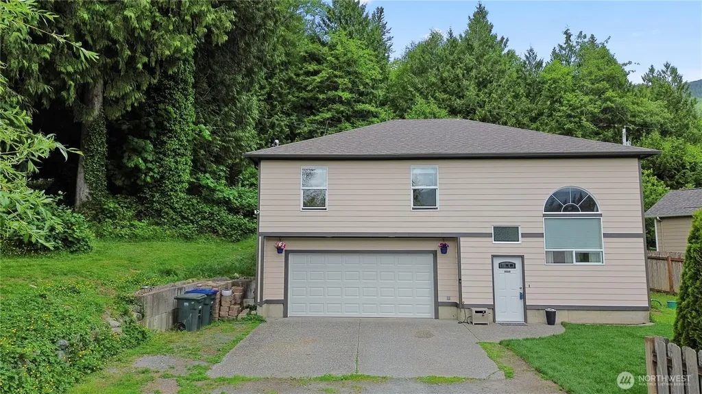373 Rainbow Drive Sedro Woolley WA 98284