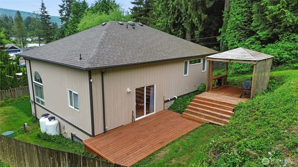 373 Rainbow Drive Sedro Woolley WA 98284
