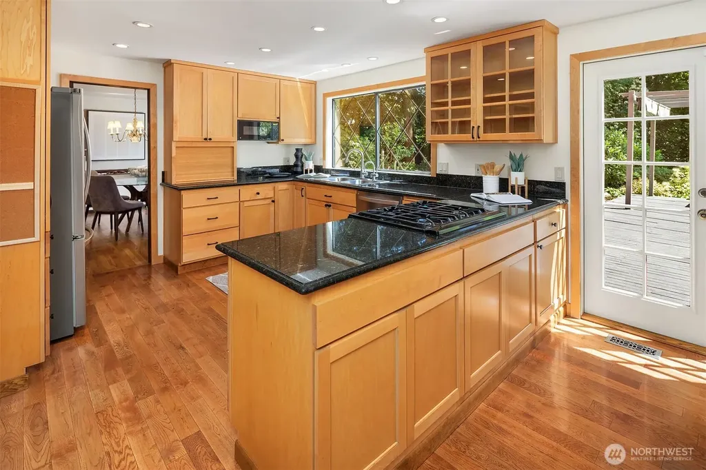 2302 126th Avenue NE Bellevue WA 98005